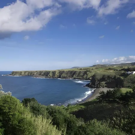 House - Mountain And Ocean * Porto Formoso